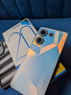 Tecno camon 20 8+8gb/256gb like new in company warranty