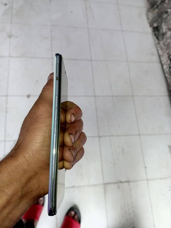 oppo f15 mobile ha all ok ha koi masla ni ha 3