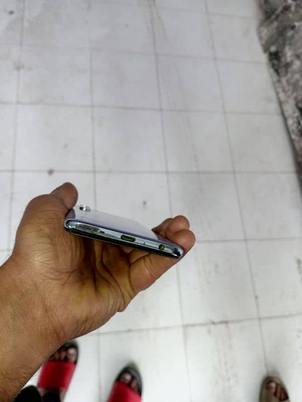 oppo f15 mobile ha all ok ha koi masla ni ha 4