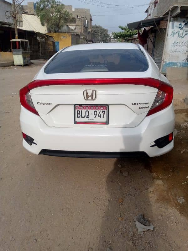 Honda Civic Oriel 2017 6