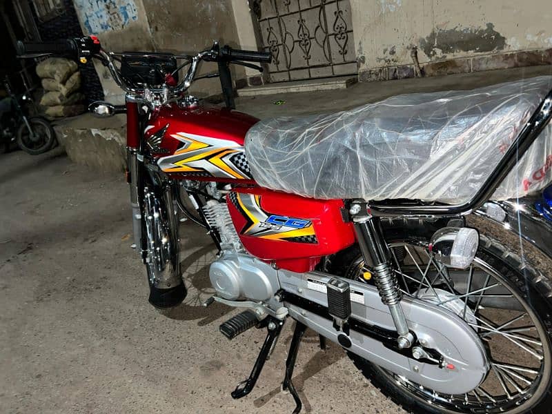 Honda 125 2024/2025 6