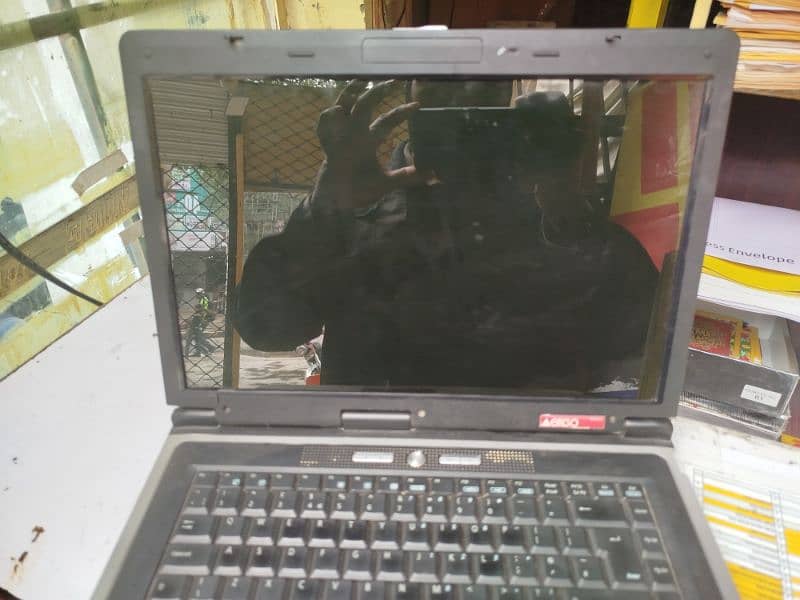 urgent sale laptop 1