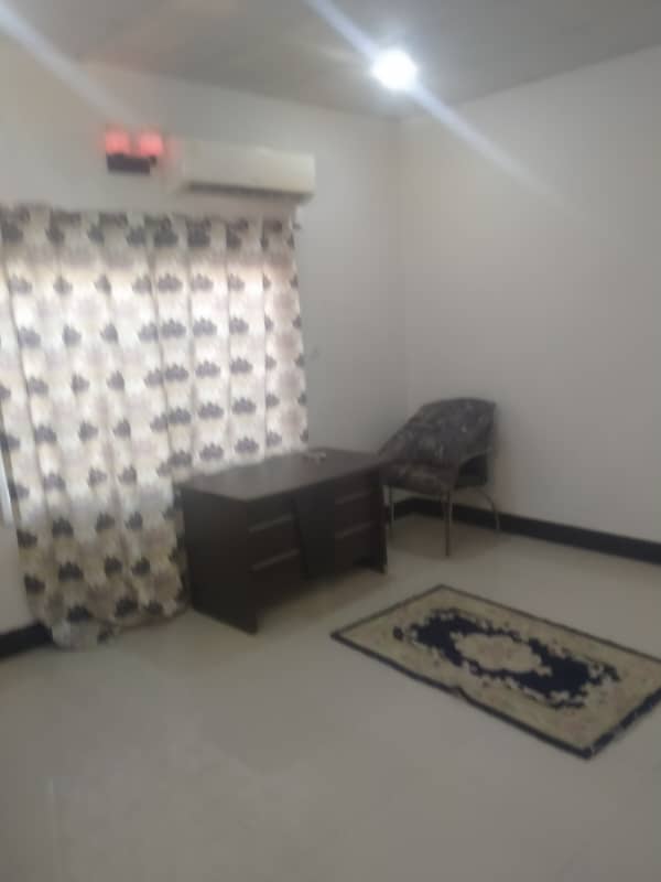 240 yrd 2cnd floor 2 bed dd terece available gulshan e iqbal block 3 near chase up 11