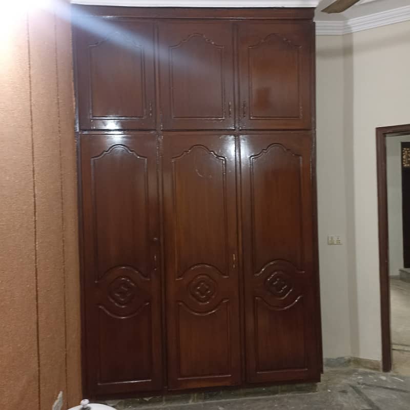 5 MARLA HOUSE FOR SALE AT THE HOT LOCATION OF JOHAR TOWN 5