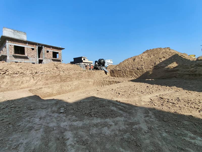 Brand new house for sale in Mumtaz city. 25