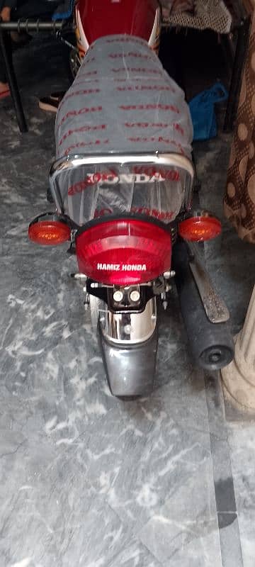 Honda 125. Condition 10/10 4