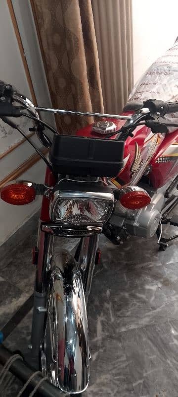 Honda 125. Condition 10/10 5