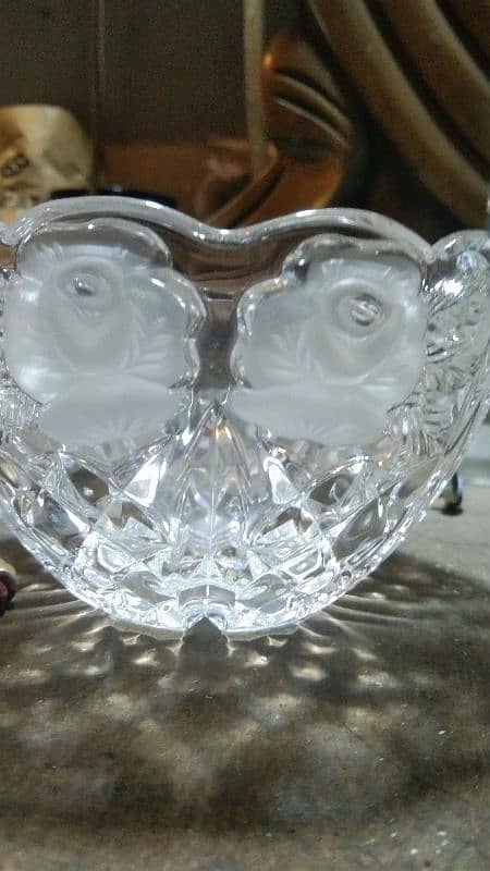 crystal ke bol and handmade flower vase 1