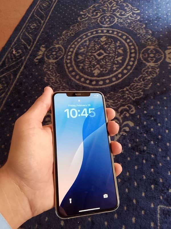 iphone 11 pro max 1