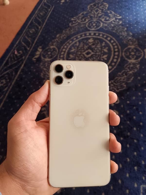 iphone 11 pro max 3