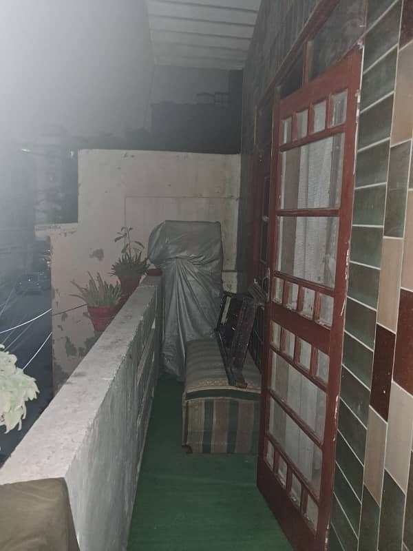 Double Storey 240 Square Yards House Available In Gulshan-e-Iqbal - Block 3 For sale 43