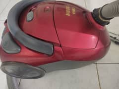 vacuum cleaner 1800W