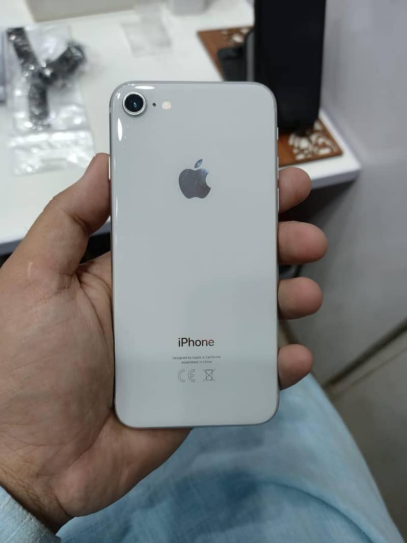 iPhone XR 0319=3611=683 0