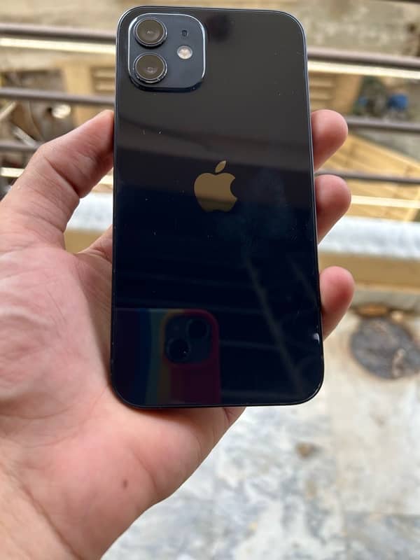 Iphone 12 64gb factory unlock 10 by 9 candition 1