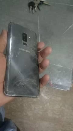 I'm silng my phone Samsung Galaxy S9 plus panel not working