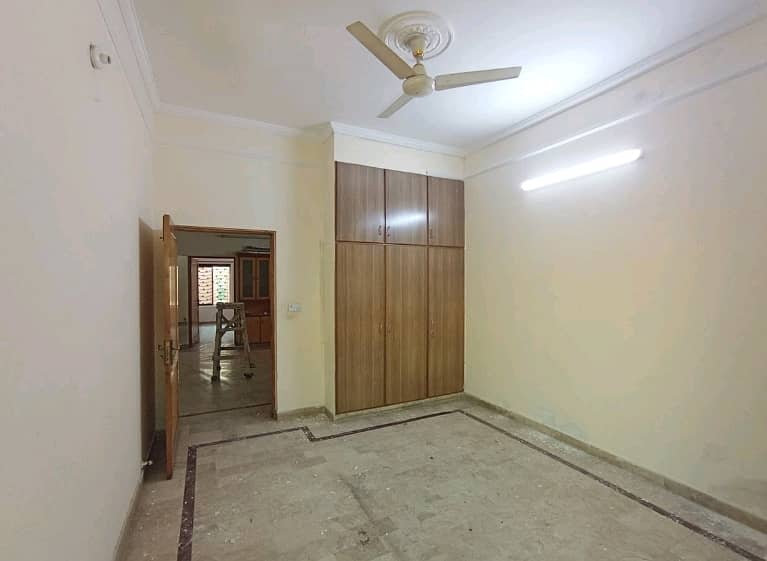 6 Marla House For rent In Johar Town Johar Town 3