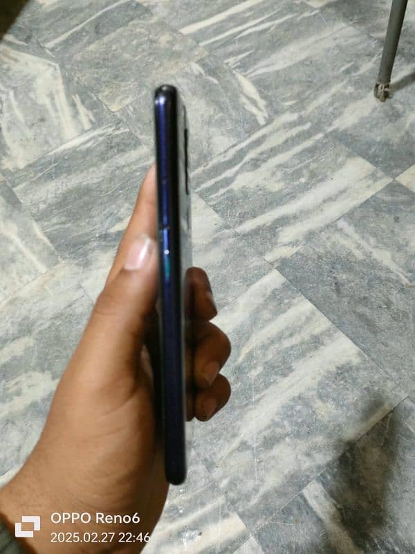 oppo f11 pro all ok box charger sab kuch sath ha condition 10 by 7 1