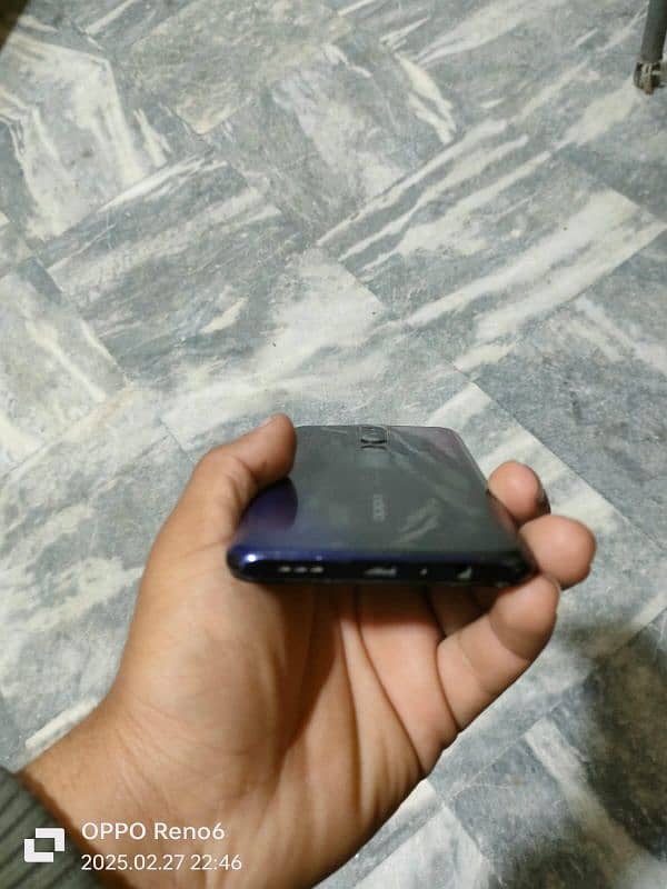 oppo f11 pro all ok box charger sab kuch sath ha condition 10 by 7 2