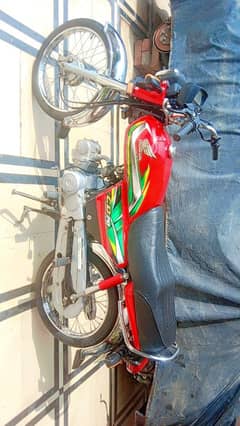 bike new condition hy 03138259335 per call kr len