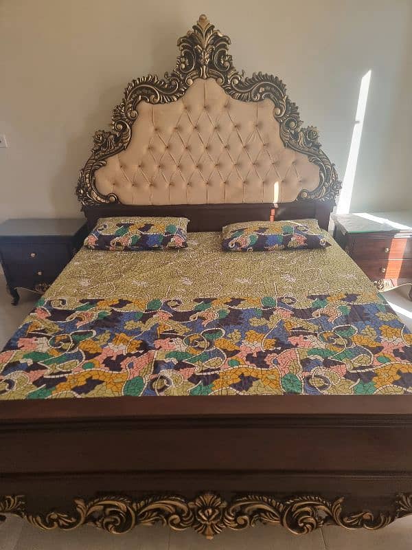 king size bed 1