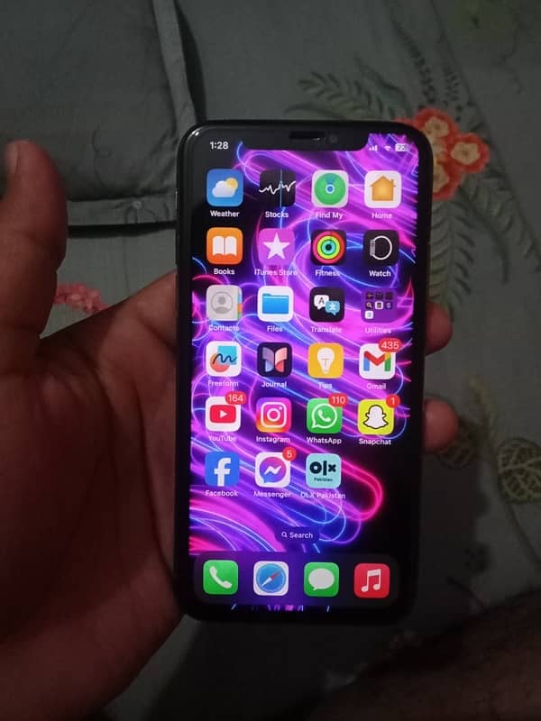 iPhone xs factory unlock 1