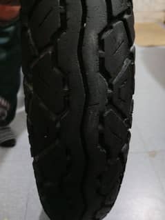 Suzuki GS 150 Tyre