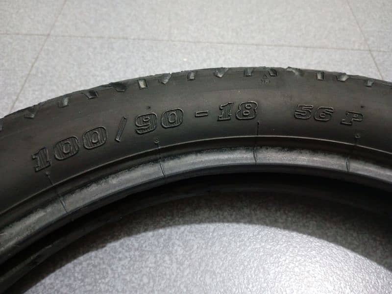 Suzuki GS 150 Tyre 3