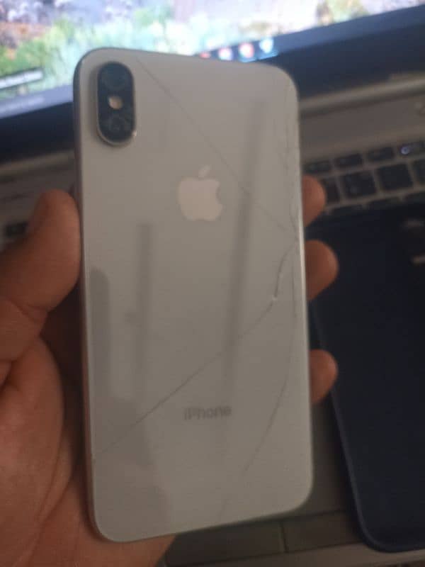 iPhone x back crack and camera not working 256 GB battery health 98 2