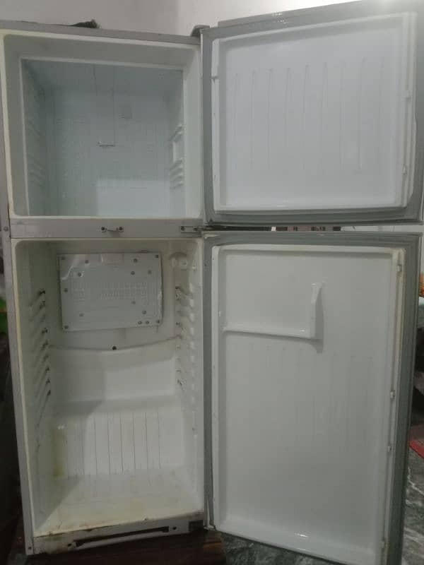 Refrigerator for sale. 0