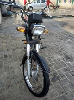 assalam alkuam I'm selling honda cd 70 ok bike hai