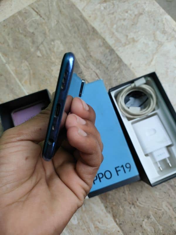 Oppo F19 6/128 GB official PTA approved lush condition 5