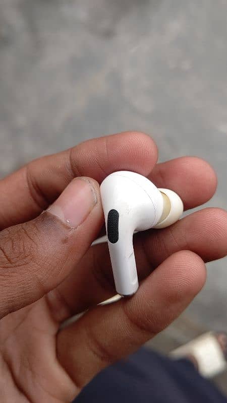 Apple airpods hain 4