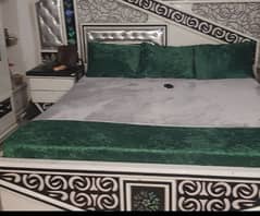 Complete bed set  black and white