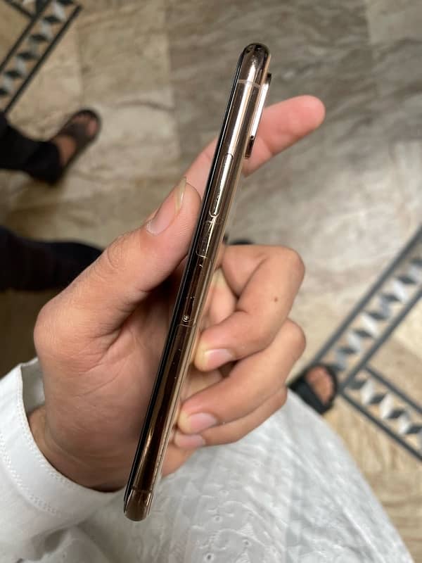 iphone xs pta approved 3