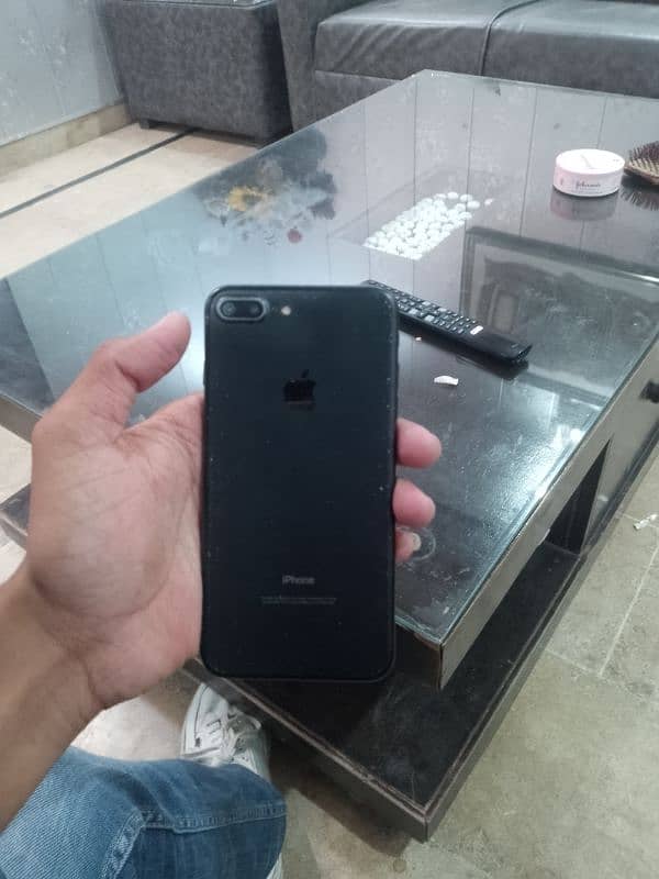 iphone 7 plus pta prove all ok 32 gb good camera good mobile 0