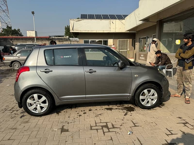 Suzuki Swift Model  2011 Urgently Sale 3