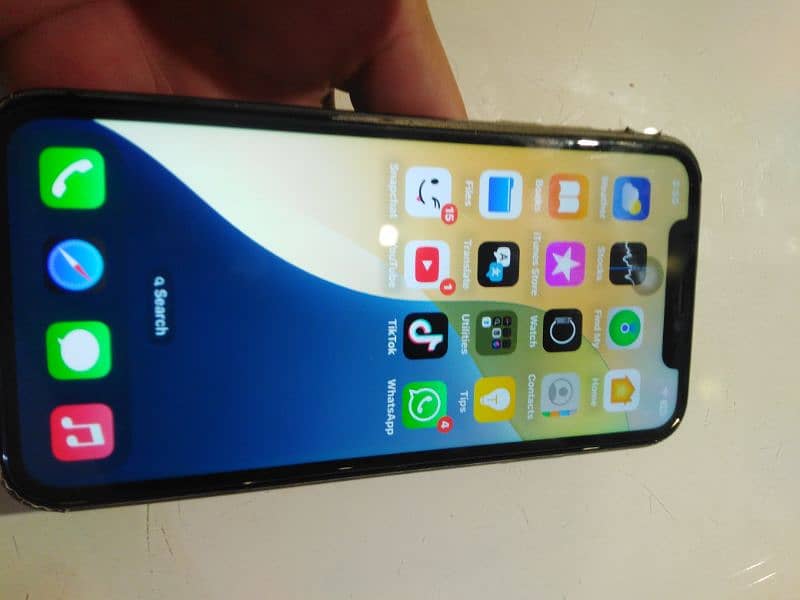 iphone 11 LLA model non pta 2