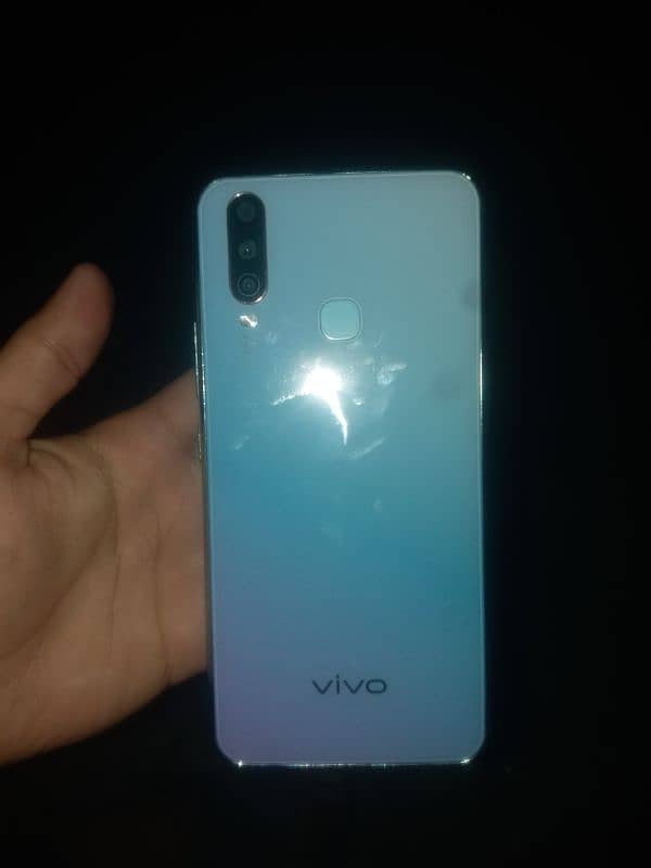 urgent sale vivo y 17 14000 say Kam vala raabta na Karen 2