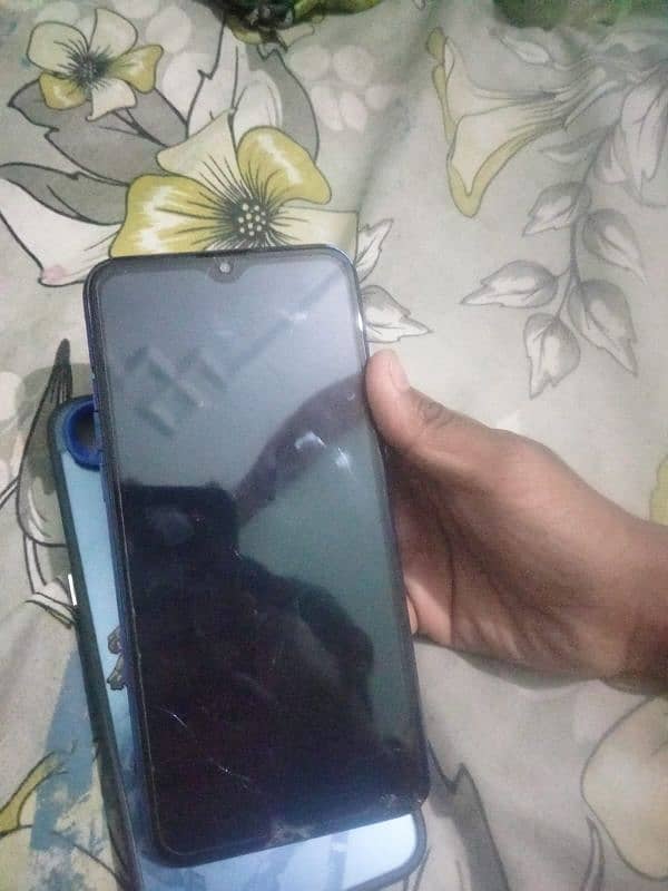 Mobile name realme c2 all ok hai 10/10 condition hai  RAM 3/32 hai 3