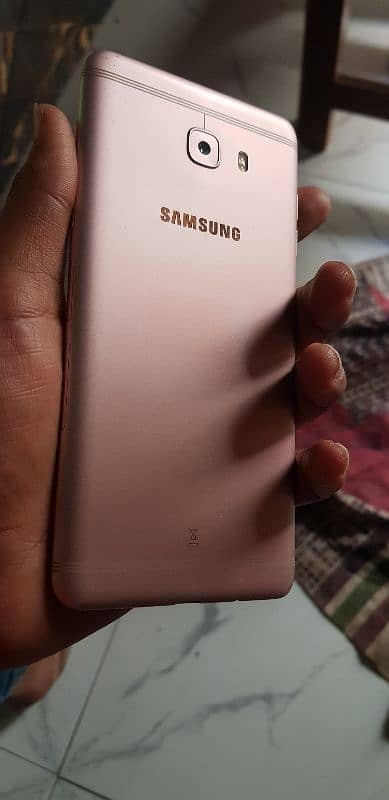 Samsung Galaxy c9 pro 10by10 condition 1