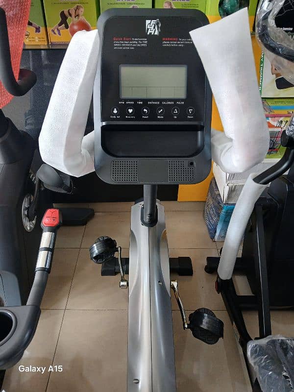 Slim line Recumbent Bike Fitness Machine & gym equipment 3