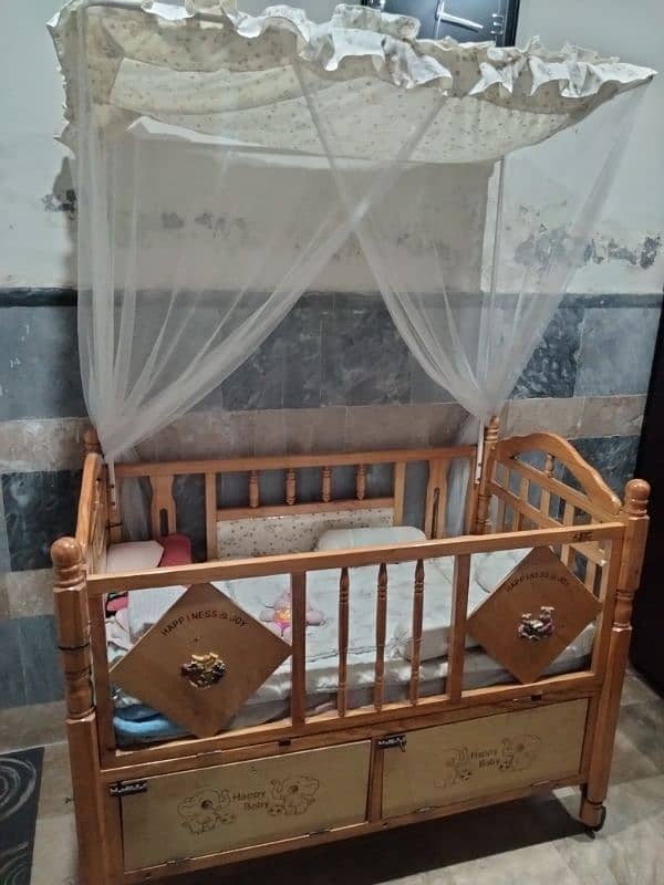 Baby cot 0