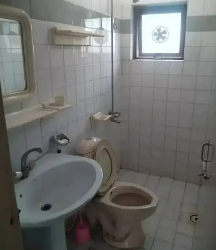 G-11/4 PHA C-Type First Floor Flat For Sale 5