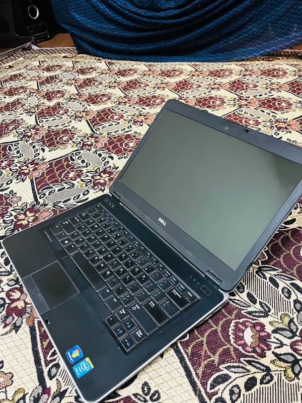 Dell Latitude 6440 8GB RAM 256GB ROM 1