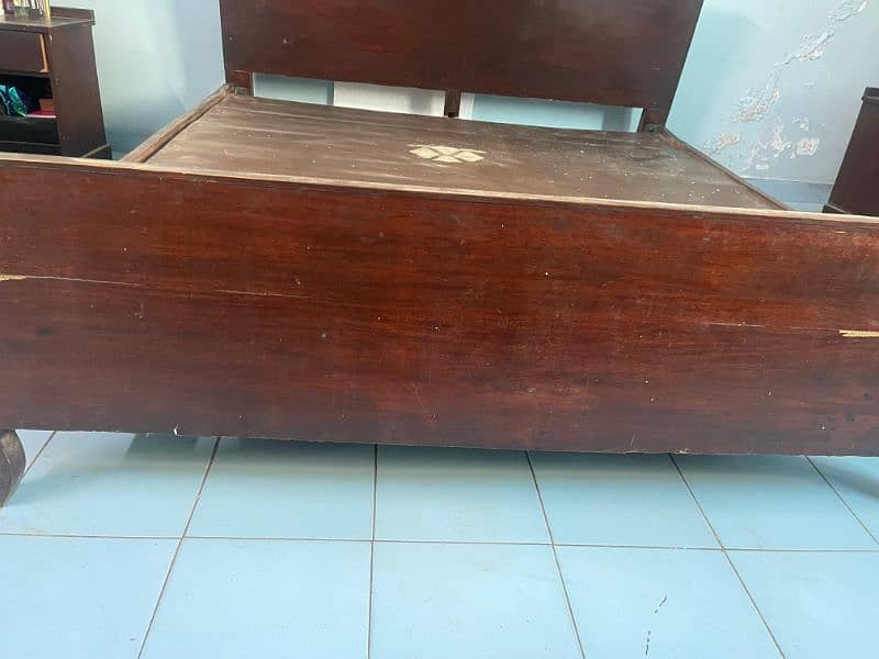 wooden bed average condition. . . . 03144988403 3