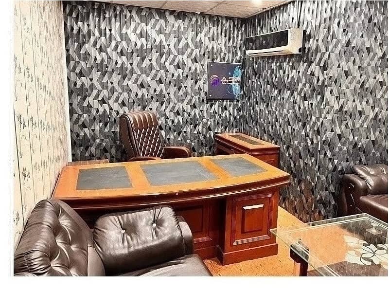 Fully Furnished Office Area 1800 Square Feet Office Available For Rent Real Pictures In Gulberg 3 Lahore 2