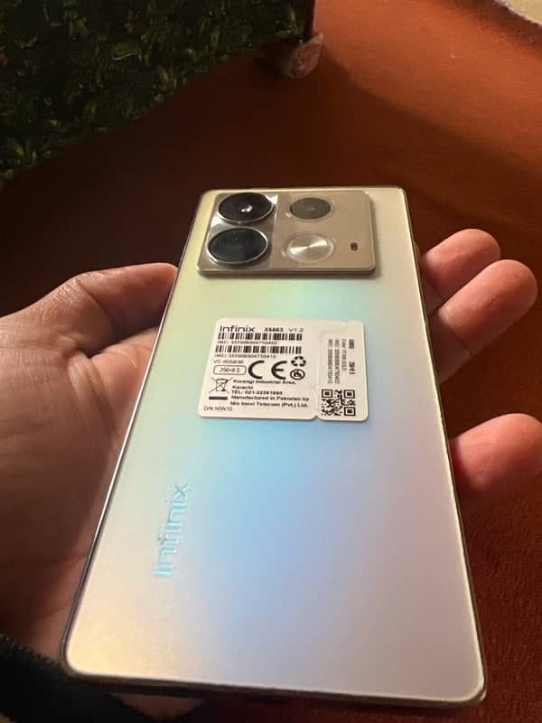 infinix Note 40.8+5/256GB 2