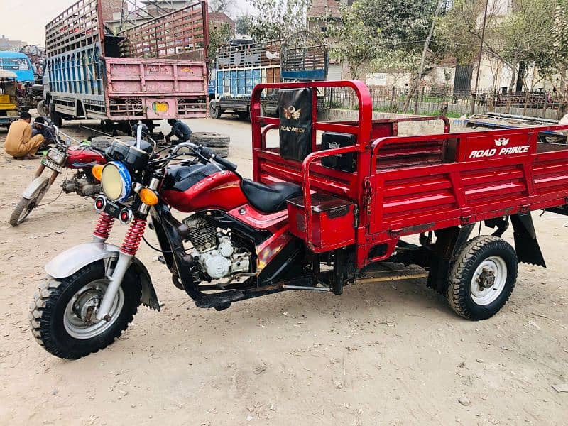 road Prince 150cc loader rickshaw risksh 4