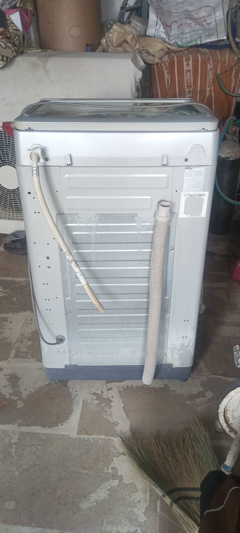 Haier Automatic washing machine, model HWM90-1789 3
