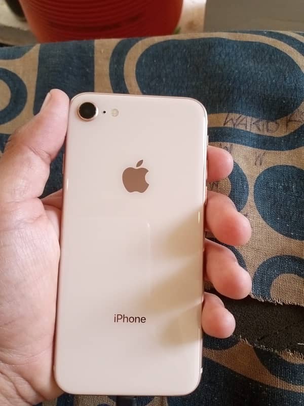 iPhone 8 non pta 64 go 0